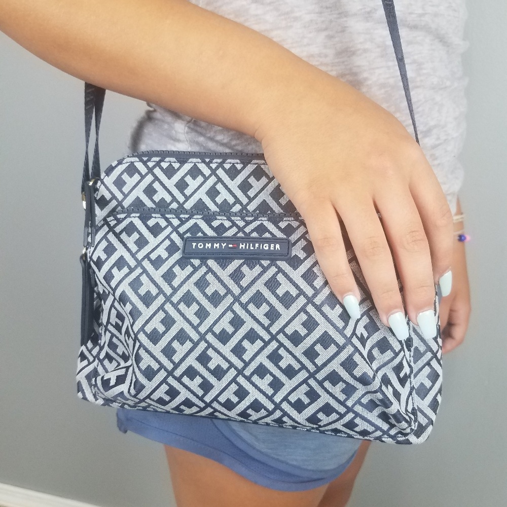 Tommy Hilfiger Crossbody Purse